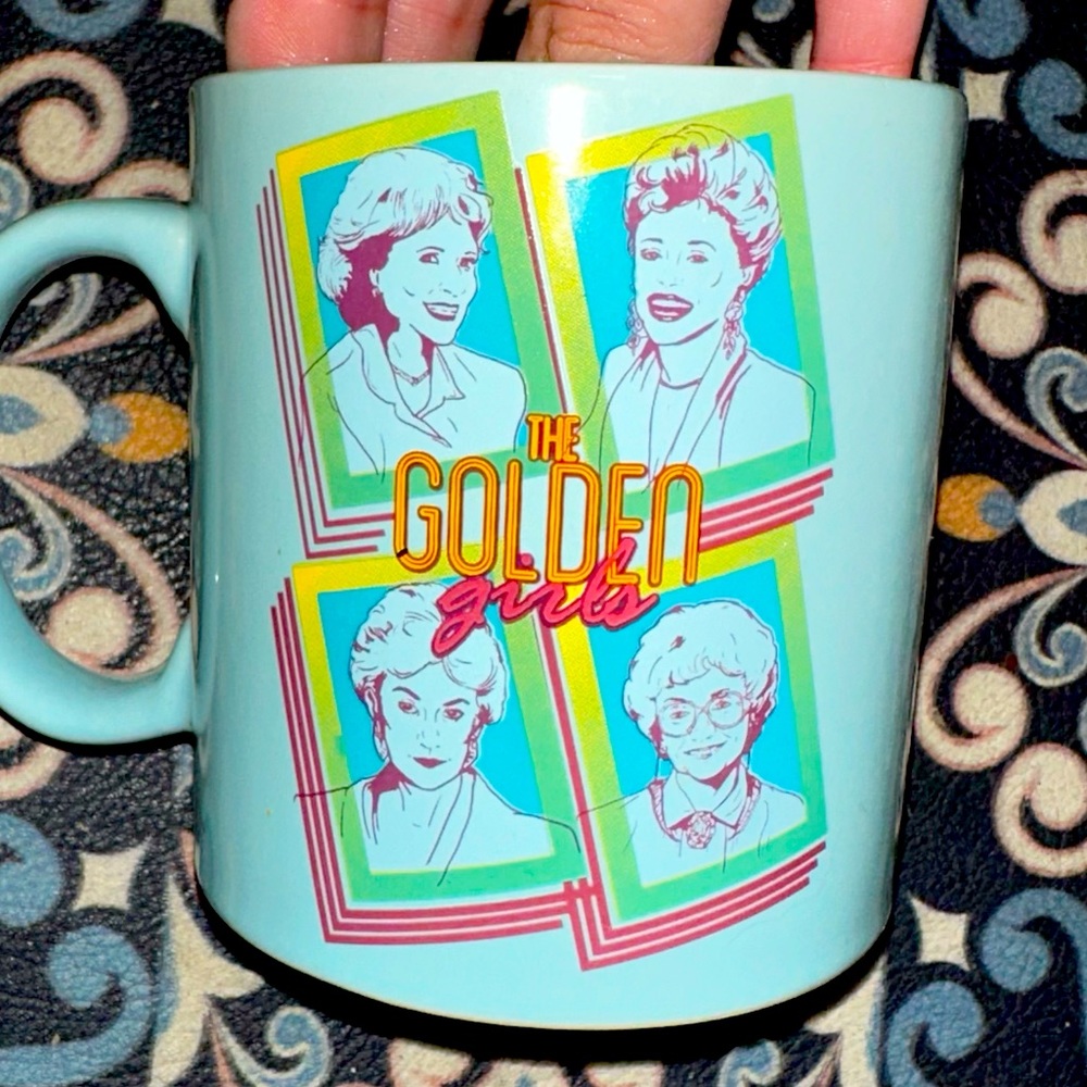 NWOT *GWP OVER 60!!* GOLDEN GIRLS MUG